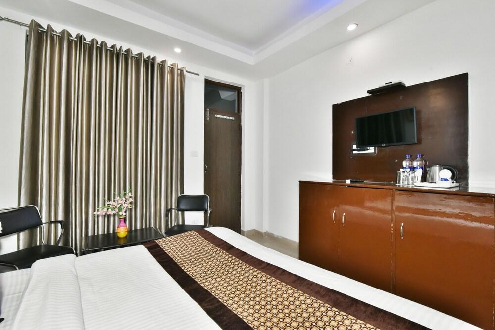 Oyo 1153 The Oak Valley دارامشالا المظهر الخارجي الصورة